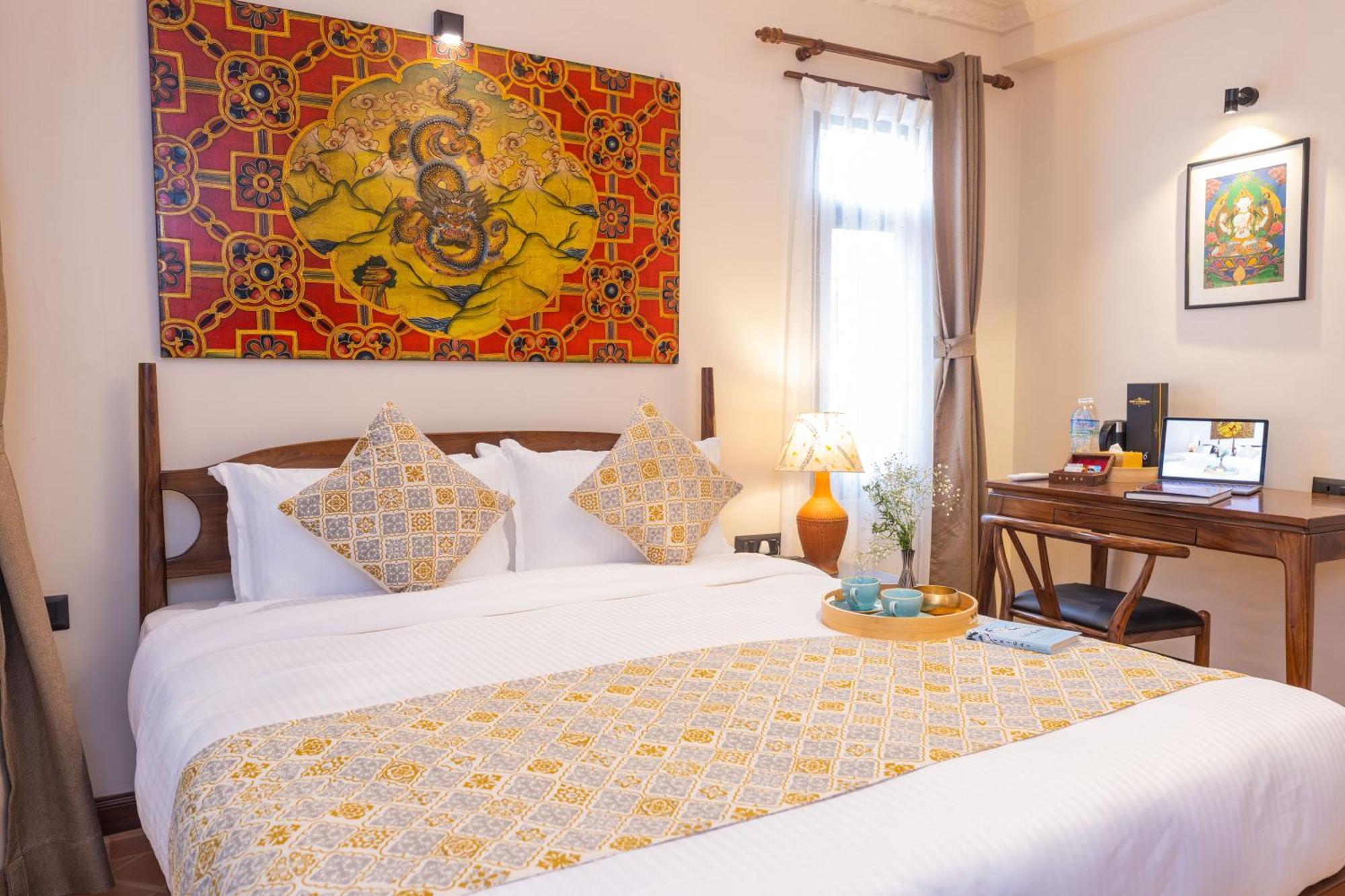 Swarga Heritage Hotel - A Traditional Stay Катманду Стая снимка