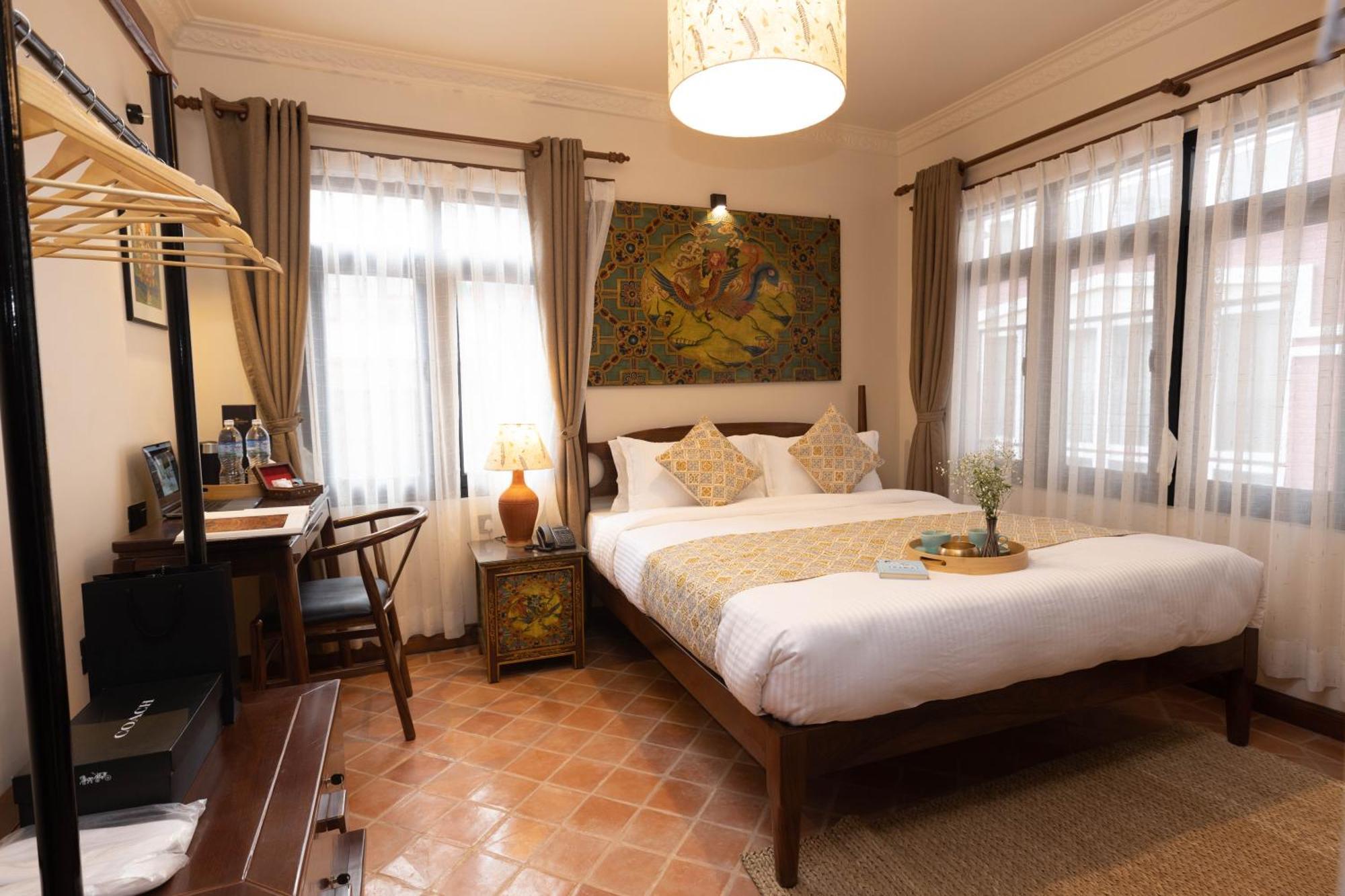 Swarga Heritage Hotel - A Traditional Stay Катманду Стая снимка